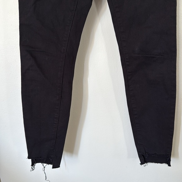 FRAME Le Skinny Black Raw Hem Jeans 26 Mid Rise Stretch‎ Denim - Picture 3 of 7